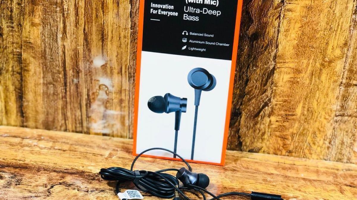 Mi earphones basic with discount ultra deep bass and mic