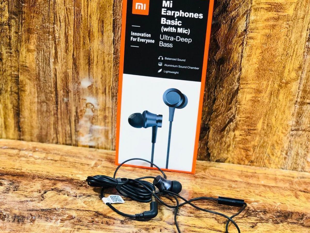 Deep outlet bass earphones